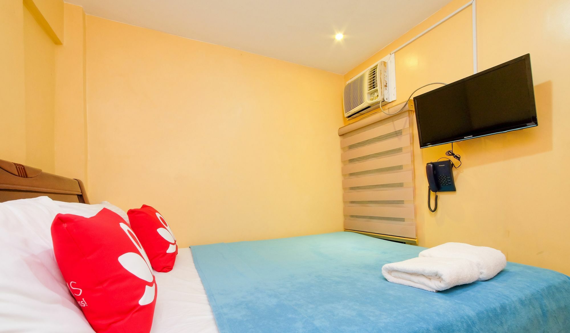 Zen Rooms Time Travellers Makati Makati City Dış mekan fotoğraf