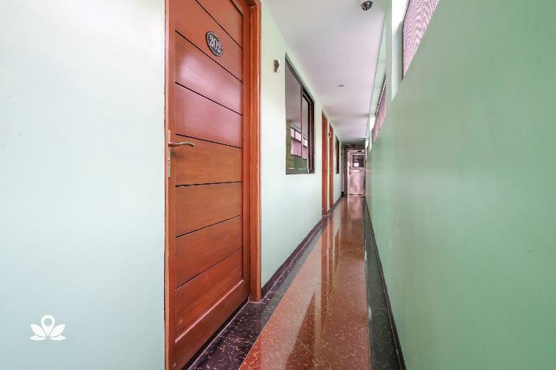 Zen Rooms Time Travellers Makati Makati City Dış mekan fotoğraf