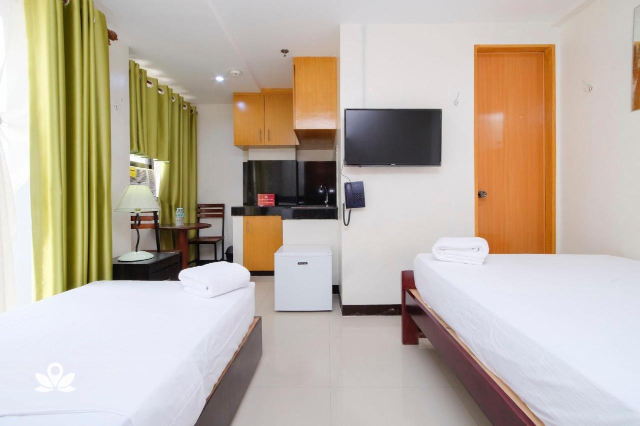 Zen Rooms Time Travellers Makati Makati City Dış mekan fotoğraf