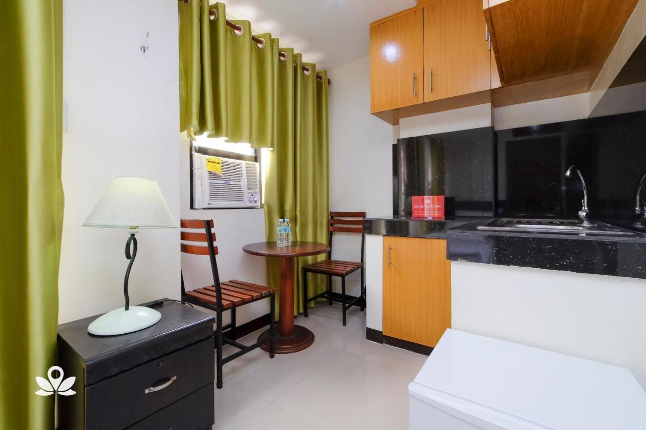 Zen Rooms Time Travellers Makati Makati City Dış mekan fotoğraf